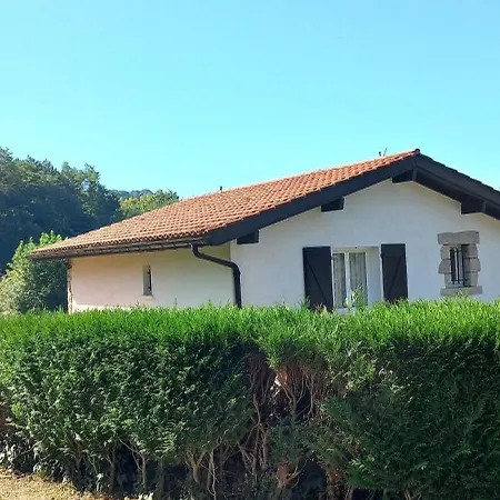 La Casa: Tranquil With Private Parking And Garden Bed & Breakfast Urrugne