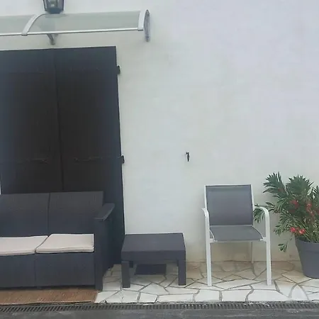 La Casita De Rose 26m2 Proche Hendaye Et Frontiere Parking Prive Calme Jardin Bed & Breakfast 4*