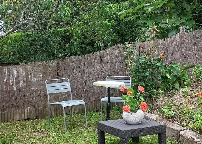 فندق مبيت وإفطار La Casita De Rose 26M2 Proche Plage Hendaye Et Frontiere Parking Prive Calme Jardin 4*