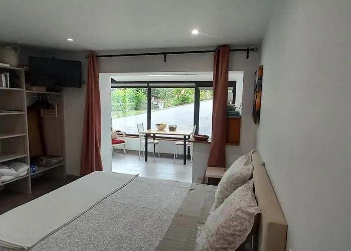 فندق مبيت وإفطار La Casita De Rose 26M2 Proche Plage Hendaye Et Frontiere Parking Prive Calme Jardin 4*